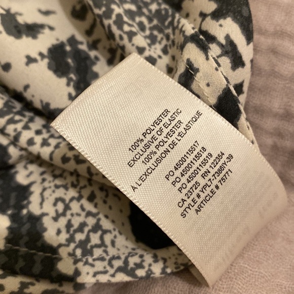 Aritzia Wilfred Kyra sneakprint midi skirt Size 4 . Very good condition - Picture 11 of 13